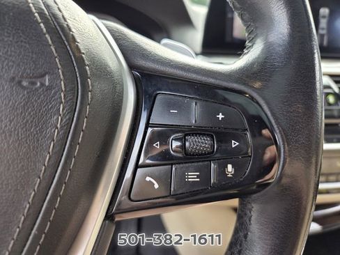 Used 2020 BMW 530e RWD image 26