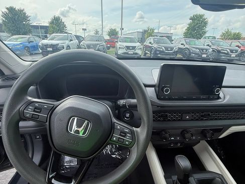 Used 2023 Honda Accord LX image 8