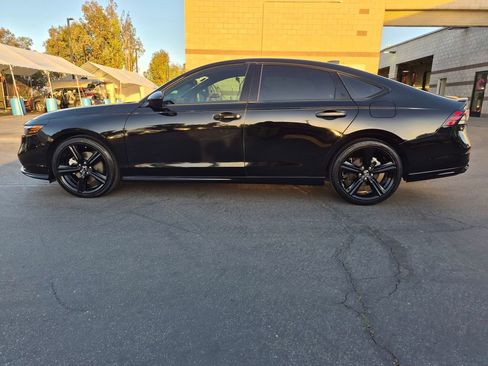 Used 2023 Honda Accord Sport image 4
