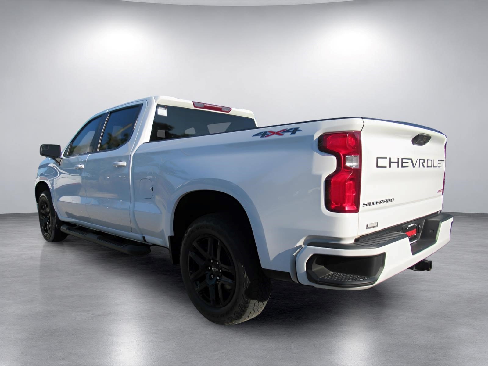 Used 2024 Chevrolet Silverado 1500 RST w/ Protection Package AWD/4WD image 5