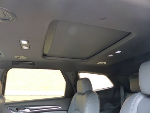 Used 2023 Buick Enclave Essence w/ Experience Buick Package AWD/4WD image 45