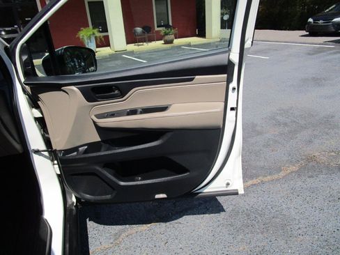 Used 2018 Honda Odyssey EX-L image 27