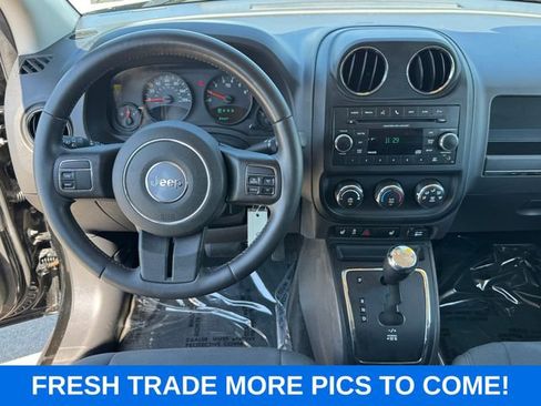 Used 2012 Jeep Compass Latitude FWD image 15