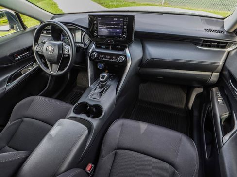 Used 2021 Toyota Venza LE AWD/4WD image 33