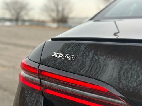 New 2026 BMW 530i xDrive w/ M Sport Package image 13