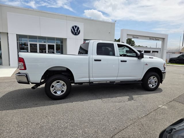 Used 2024 RAM 2500 Tradesman w/ Chrome Appearance Group AWD/4WD image 13
