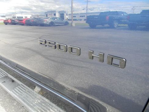 Used 2021 Chevrolet Silverado 2500 Custom w/ Custom Value Package AWD/4WD image 9