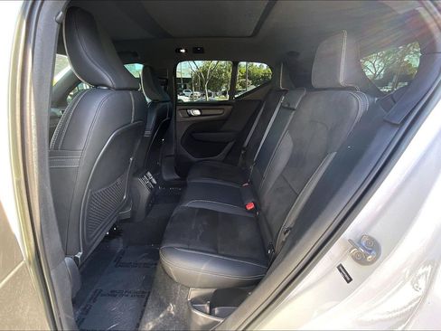 Used 2023 Volvo XC40 Recharge Ultimate AWD/4WD image 19