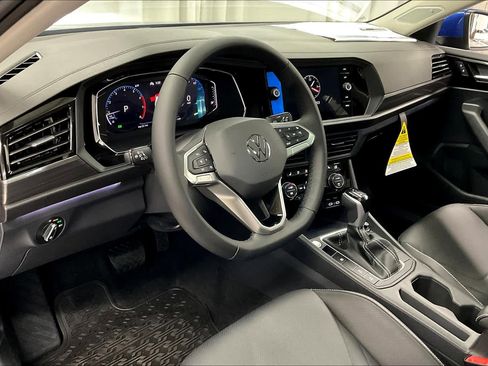Used 2024 Volkswagen Jetta SEL image 11