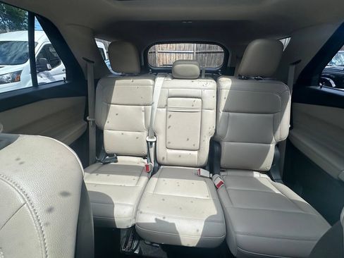 Used 2020 Ford Explorer XLT w/ Equipment Group 202A AWD/4WD image 21