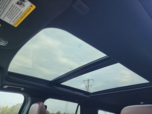 Certified 2023 Ford Expedition Limited image 31