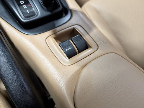 Used 2002 MAZDA MX-5 Miata LS RWD image 19