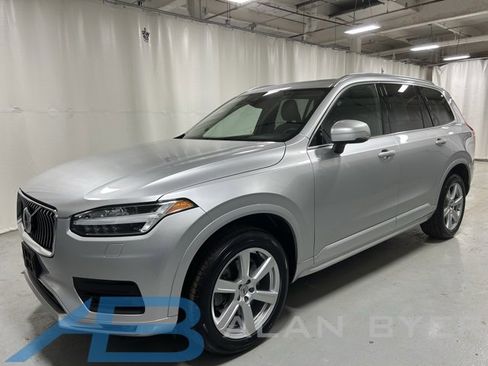 Used 2021 Volvo XC90 T5 Momentum image 1