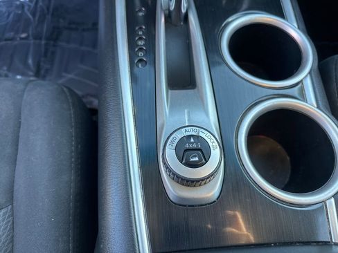 Used 2015 Nissan Pathfinder SV w/ Trailer Tow Package image 13