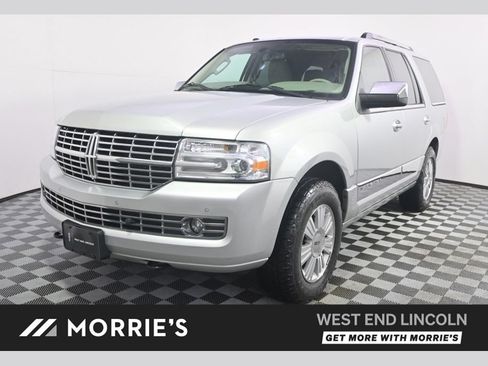 Used 2014 Lincoln Navigator 4WD image 1