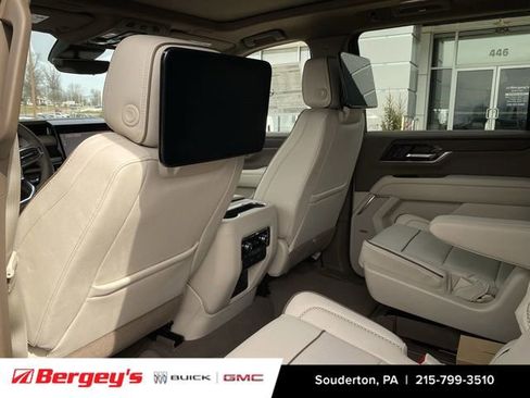 New 2026 GMC Yukon XL Denali w/ Denali Reserve Package image 24