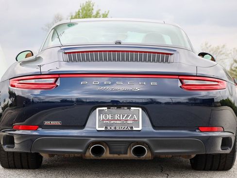 Certified 2017 Porsche 911 Targa 4S AWD/4WD image 18