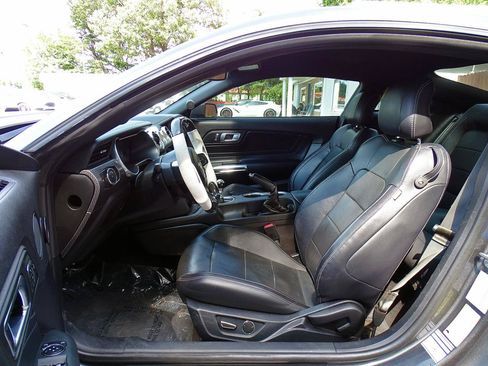 Used 2019 Ford Mustang GT Premium w/ GT Performance Package RWD image 19