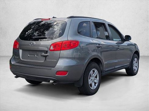 Used 2009 Hyundai Santa Fe GLS FWD image 5