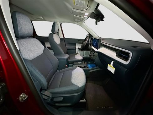 New 2025 Ford Maverick XLT w/ XLT Luxury Package image 30