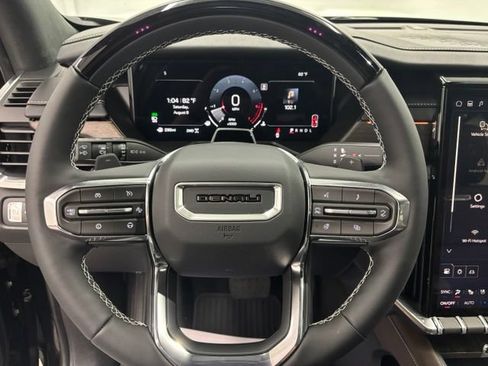 Used 2026 GMC Acadia Denali Ultimate w/ LPO, All-Weather Package AWD/4WD image 29