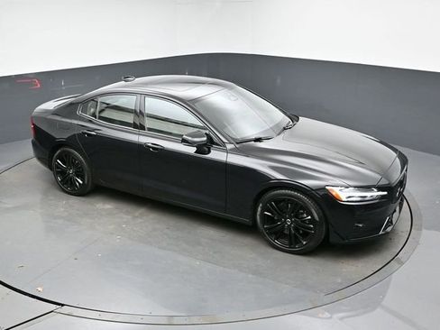 Used 2023 Volvo S60 B5 Plus w/ Climate Package image 42