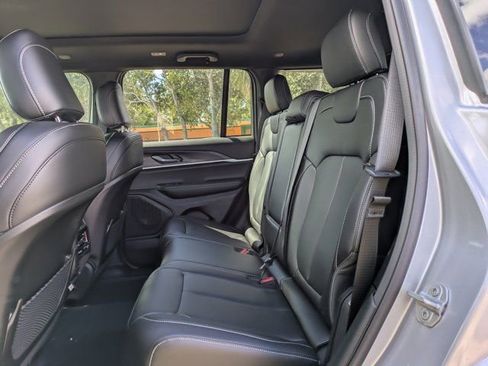 New 2025 Jeep Grand Cherokee Limited w/ Black Appearance Package RWD image 14