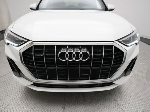 Used 2025 Audi Q3 2.0T Premium w/ Convenience Package image 4