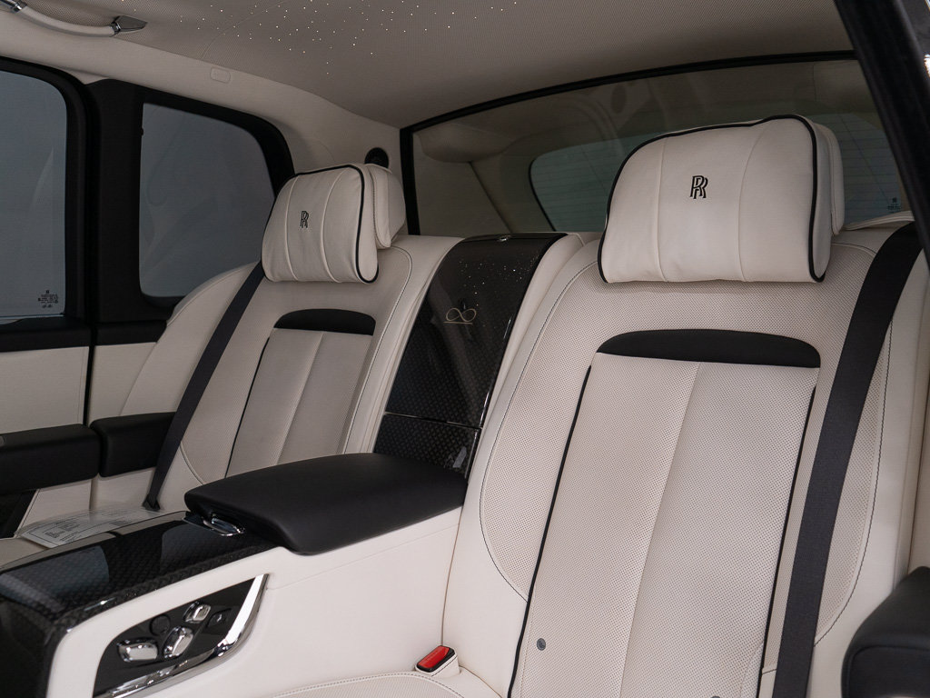 Certified 2022 Rolls-Royce Cullinan Black Badge w/ Dark Exterior Package AWD/4WD image 27