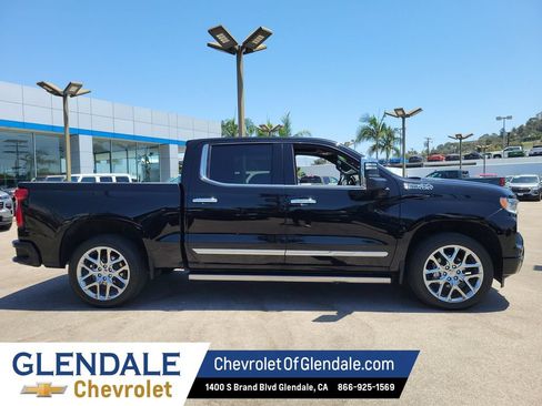 Certified 2023 Chevrolet Silverado 1500 High Country w/ High Country Premium Package AWD/4WD image 10