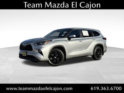 Used 2024 Toyota Highlander LE