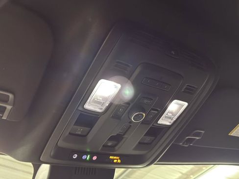 Used 2023 GMC Yukon Denali w/ Denali Reserve Package image 23