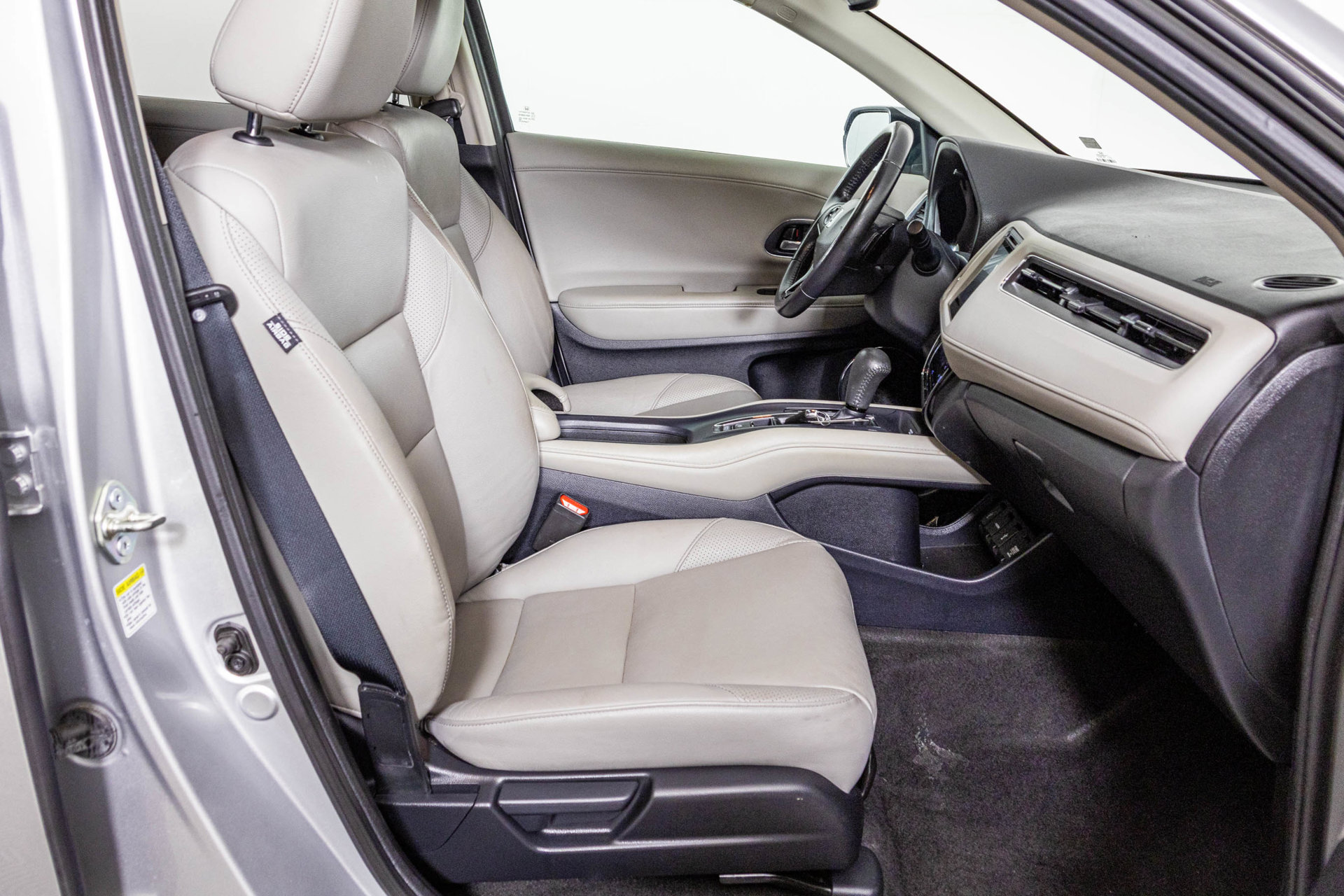 Used 2016 Honda HR-V EX-L image 46