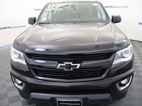 Used 2017 Chevrolet Colorado Z71 w/ Z71 Midnight Edition image 14