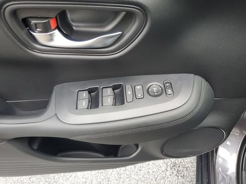 New 2027 Honda HR-V LX image 19