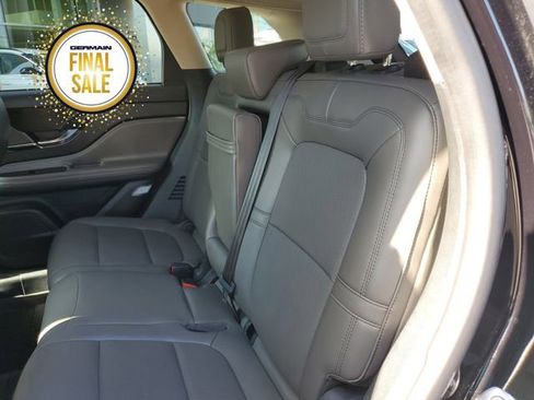 Certified 2024 Lincoln Corsair FWD w/ Equipment Group 101A image 17