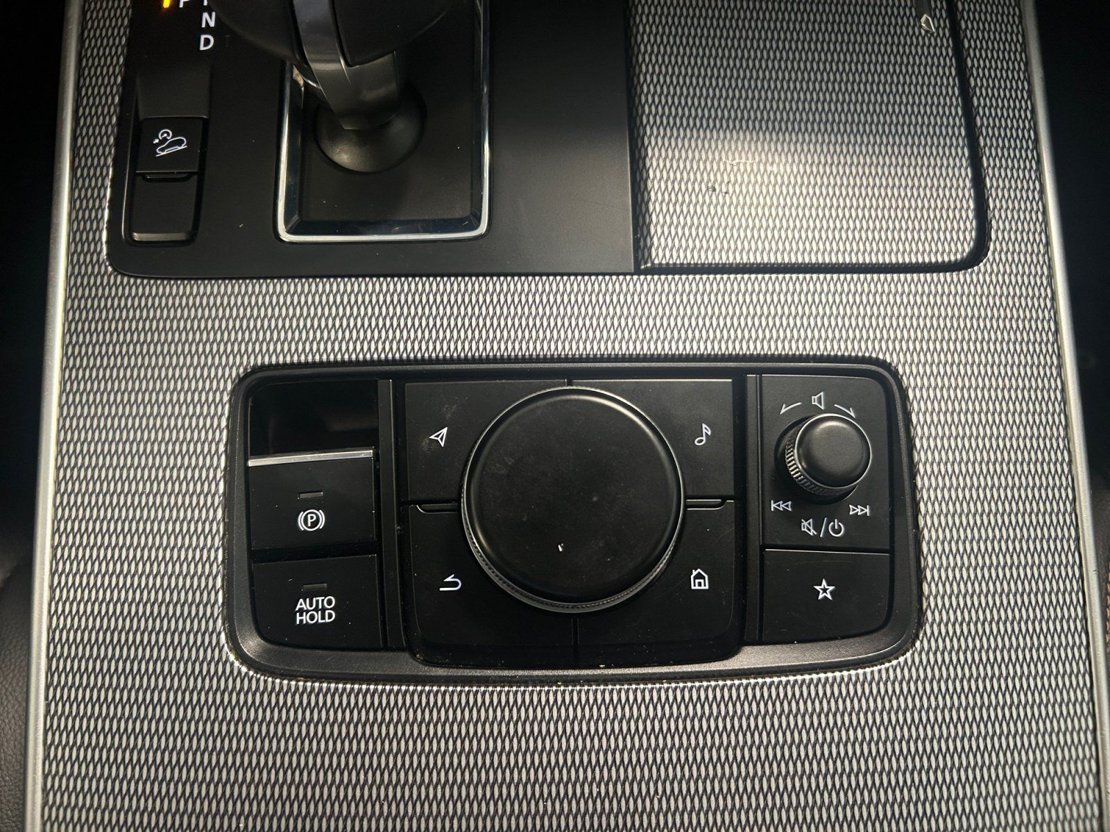 Used 2024 MAZDA CX-90 3.3 Turbo w/ Preferred Plus AWD/4WD image 17