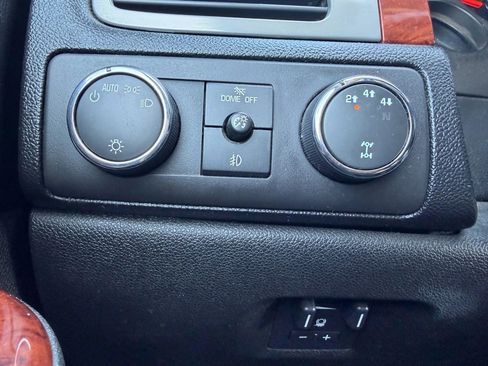 Used 2011 GMC Sierra 2500 SLT w/ SLT Convenience Package image 20