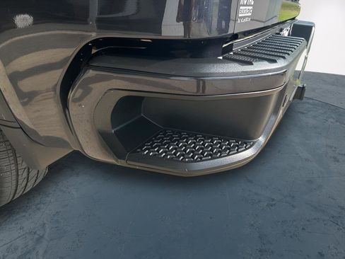 Used 2022 GMC Sierra 1500 Denali image 11