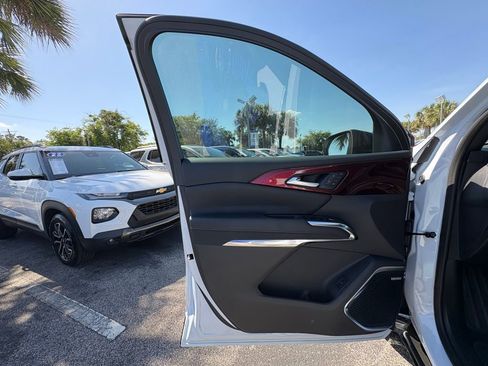 New 2026 Chevrolet Traverse RS AWD/4WD image 29