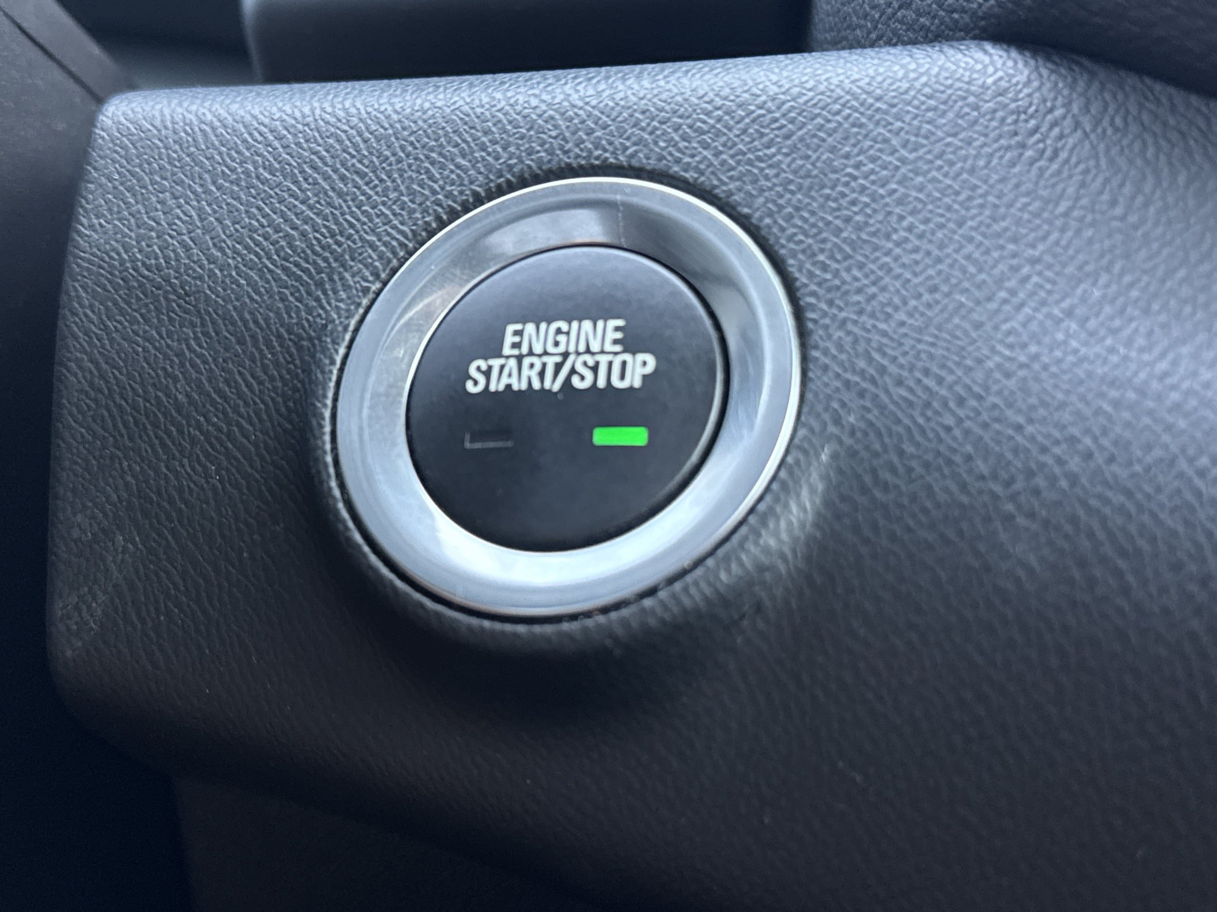 Used 2024 GMC Terrain SLE FWD image 32