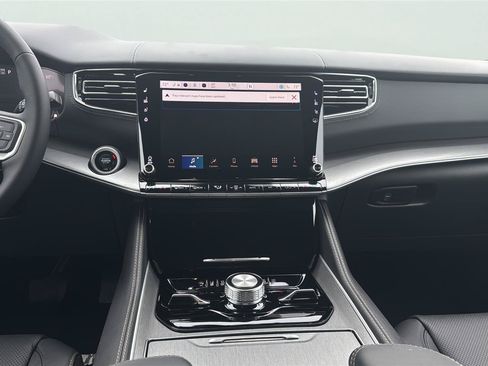 New 2026 Jeep Grand Wagoneer L Limited AWD/4WD image 9
