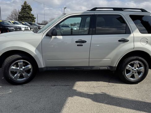 Used 2009 Ford Escape XLT image 5
