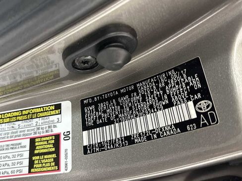 Used 2017 Toyota Corolla LE image 11