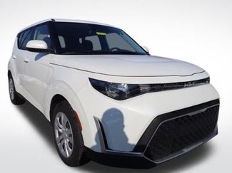 Used 2025 Kia Soul LX video 2