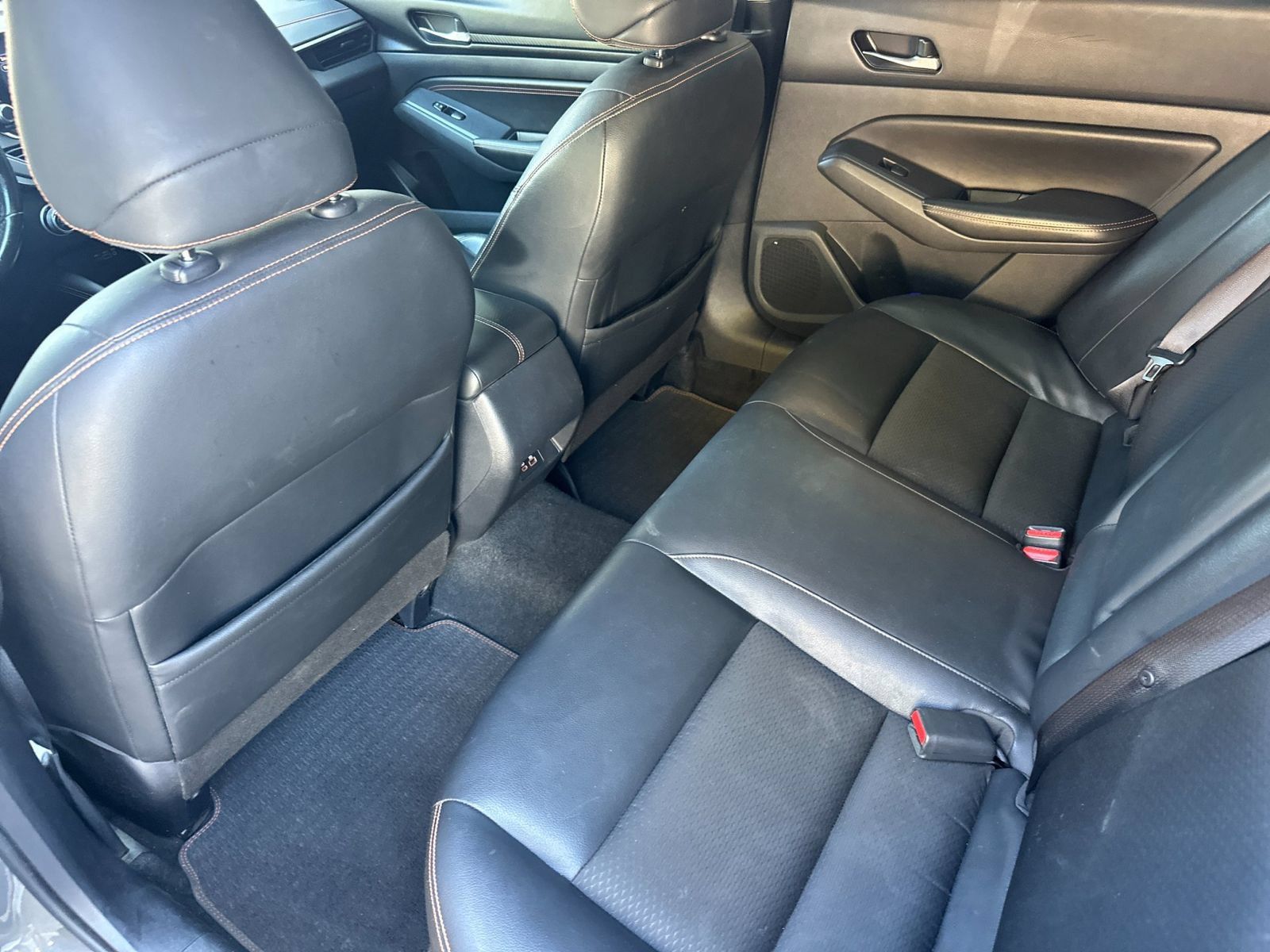 Used 2019 Nissan Altima 2.5 SR FWD image 9