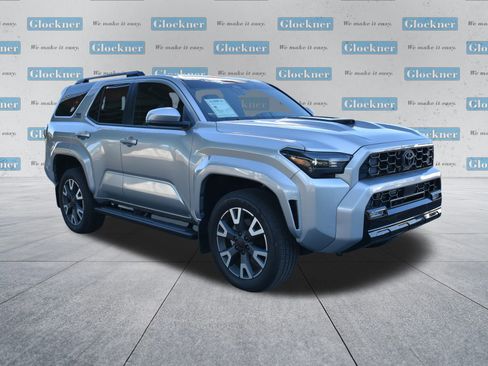 Used 2025 Toyota 4Runner TRD Sport AWD/4WD image 3