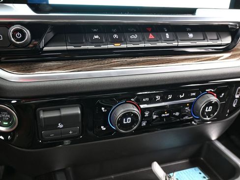 Used 2025 Chevrolet Silverado 1500 RST image 20