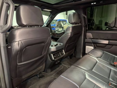 Used 2025 Ford F350 Platinum AWD/4WD image 13