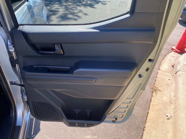 Used 2024 Toyota Tacoma SR5 RWD image 33